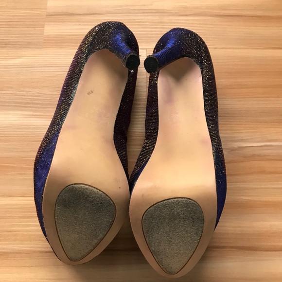 Color Changing Pump - Picture 5 of 6